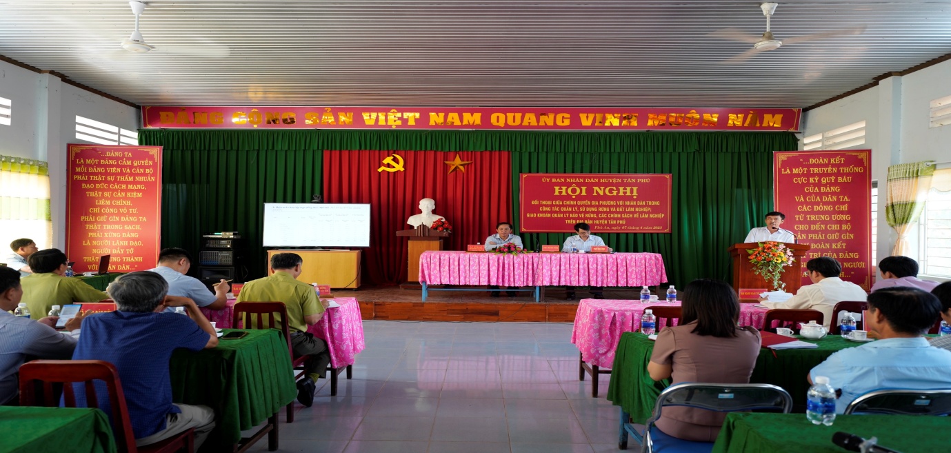 Đối thoại trực tiếp giữa Chính quyền địa phương với nhân dân trong công tác quản lý, sử dụng rừng và đất lâm nghiệp trên địa bàn huyện Tân Phú.